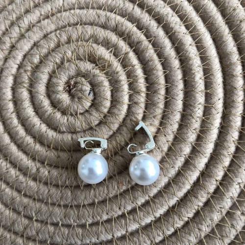Clip-On Pearl Hair Charm / Bun Pearl Accessory