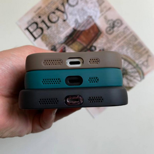 Solid case for iPhone 15 Pro Max