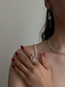 انگشتر مینیمال نقره‌ای دخترانه آبکاری نقره کد 02