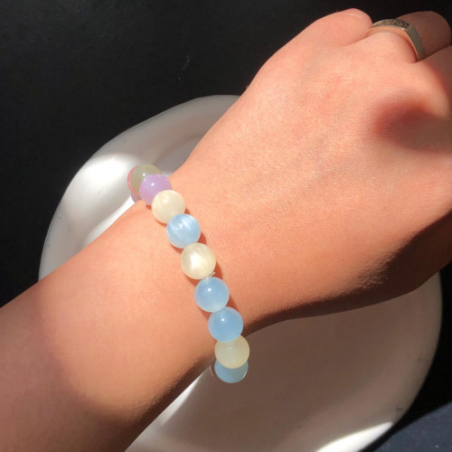 Magic Chameleon Color-Changing Beaded Bracelet (UV Reactive)