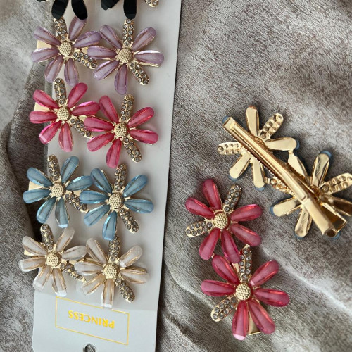 Crystal Daisy Flower Alligator Hair Clip