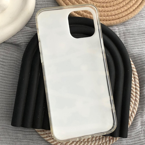 iPhone 13 Pro Max and diamond heart case