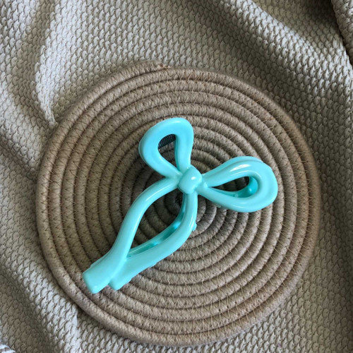 Fancy hair clips with Papion design in various colors