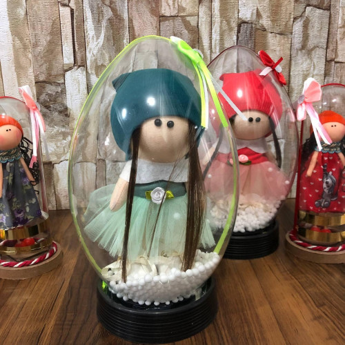 Valentine's Day gift: Russian doll for girls in a glass ball