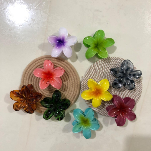 Plumeria flower design girls' hair clips