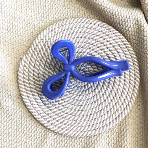 Fancy hair clips with Papion design in various colors